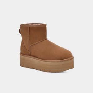 Platform mini uggs